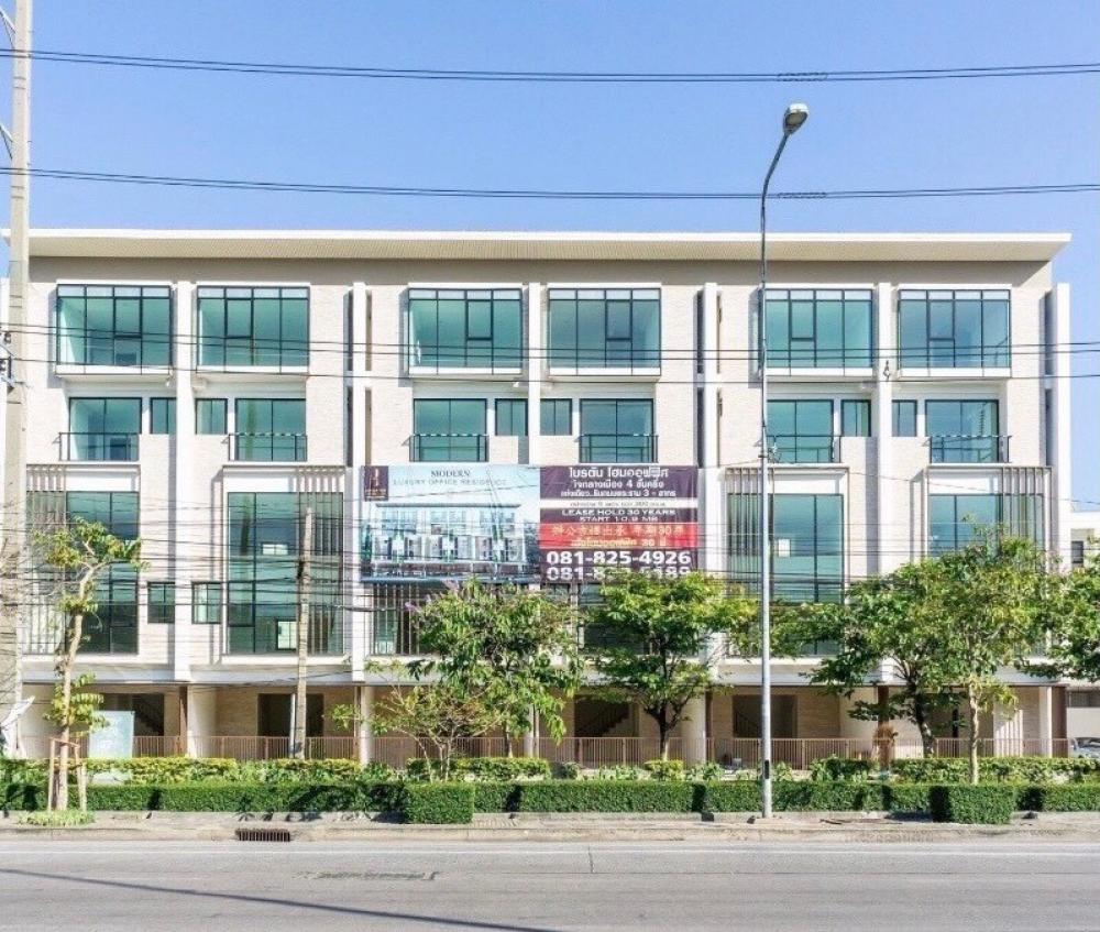 For SaleShophouseRama3 (Riverside),Satupadit : Special price only 1 stories left !!! Along Ratchadaphisek Road Rama 3 only Long term rent 30years (lease) special 12.9 million , new commercial building Rama III - Sathorn. Along the main road, Ratchadaphisek, Rama 3