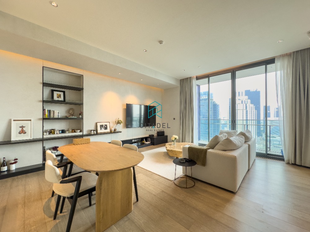 ขายคอนโดนานา : Q1 Sukhumvit - Exclusive 2 Beds Condo for Sale!