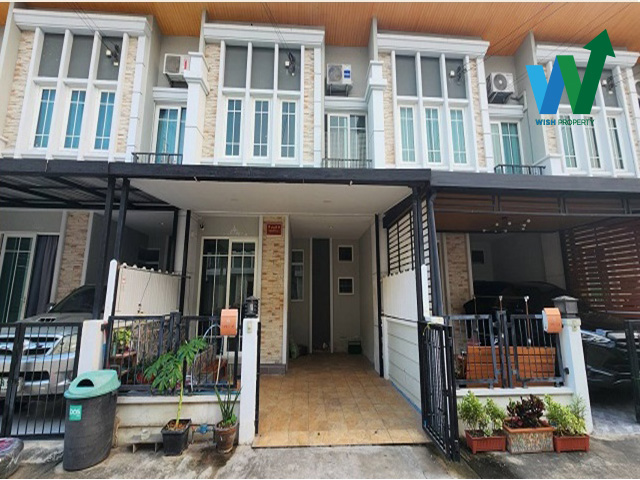 For SaleTownhouseRathburana, Suksawat : Urgent sale, townhome Golden Town 2 Suksawat Phutthabucha, near King Mongkuts University of Technology Thonburi.