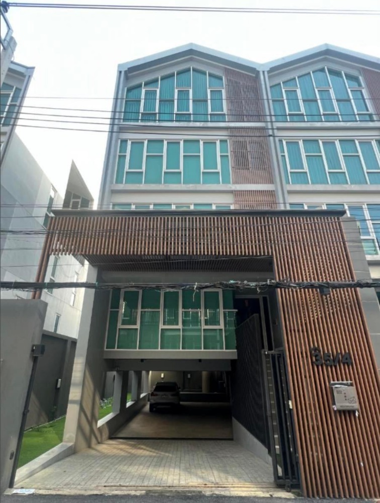 For SaleHome OfficeOnnut, Udomsuk : A 4-story home office with parking for 5 cars | Located Sukhumvit 101/1 Wachirathammasathit 51 | Near BTS Udom Suk 7mins.