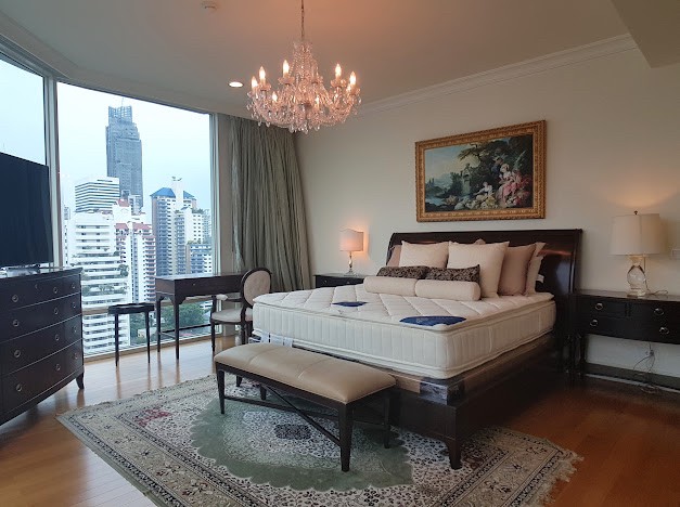 For RentCondoSukhumvit, Asoke, Thonglor : ♦ Rare unit ♦ 15++ Floor 355.49 sq.m. | 4 beds Fully furnished | Near Srinakharinwirot Univ. 2 mins, MRT Sukhumvit 3 mins