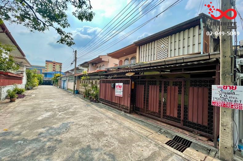 For SaleHouseRama9, Petchburi, RCA : 2-story semi-detached house for sale, 29.2 square meters, Vibhavadi-Rangsit Road, Soi Inthamara 26/1