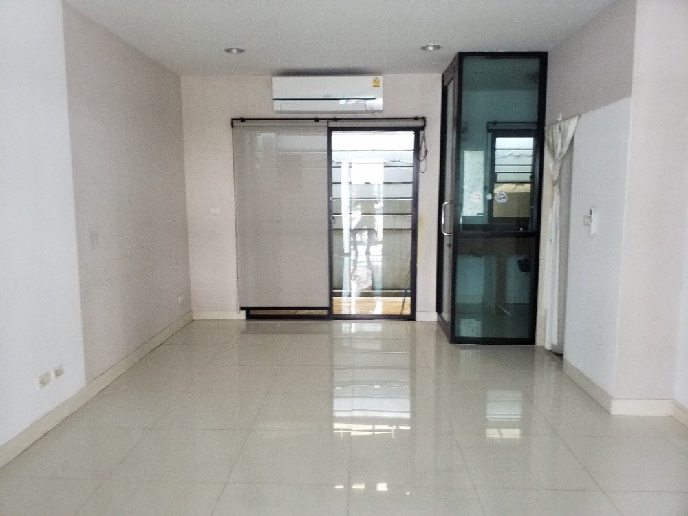 For SaleTownhouseChaengwatana, Muangthong : Townhouse for sale