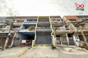 For SaleTownhouseKaset Nawamin,Ladplakao : 3-story townhome for sale, Wang Rung Village Soi Nuanchan 16, Nuanchan Road