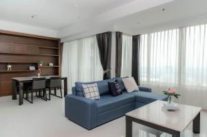 ขายคอนโดสุขุมวิท อโศก ทองหล่อ : Sale with Tenant! Fully Furnished 2 Beds Condo!