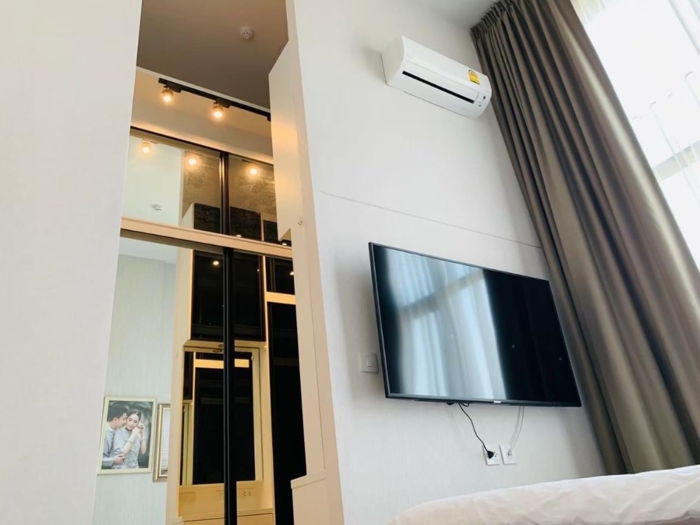 For SaleCondoRattanathibet, Sanambinna : Luxury condo in a quiet location in Nonthaburi, next to the main road, only 70 meters from the MRT Ministry of Public Health.