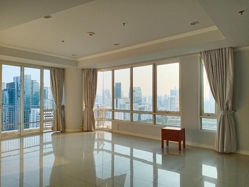 For RentCondoWitthayu, Chidlom, Langsuan, Ploenchit : For Rent Baan Rajprasong 3 Bed 95,000