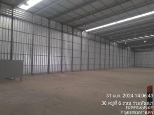 For RentWarehouseMin Buri, Romklao : Warehouse for rent / location next to transportation office area 4 / 3 phase electrical system