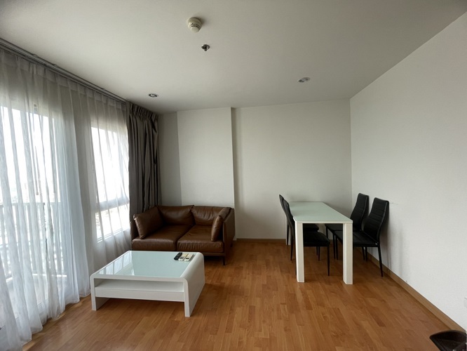 For RentCondoBang kae, Phetkasem : The President Condo, Phase 2, next to BTS MRT Bang Wa station, 2 bedrooms, beautiful room, ready to move in, very convenient to travel.