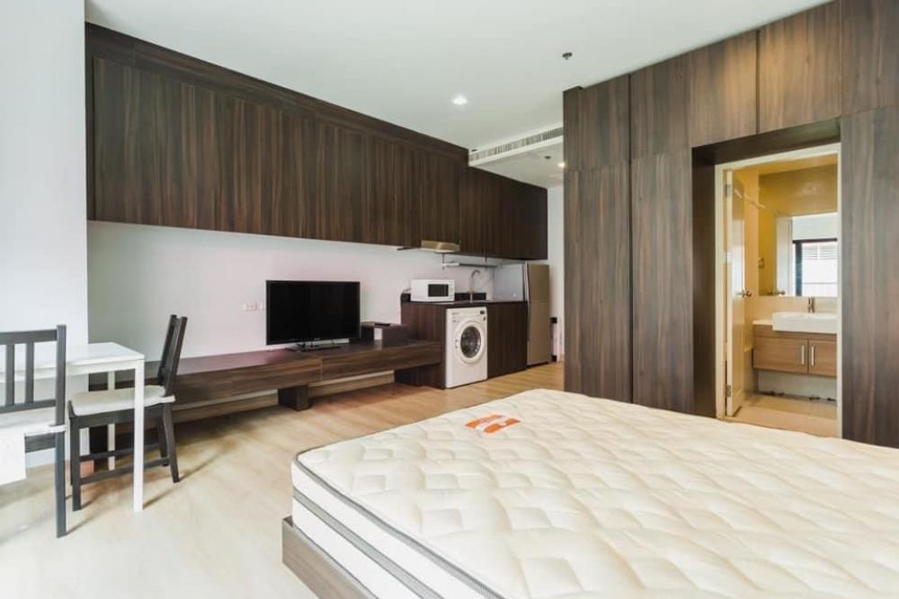 For RentCondoSukhumvit, Asoke, Thonglor : (for rent) Noble Reveal near BTS Ekkamai