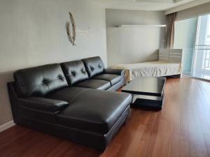 For RentCondoRama9, Petchburi, RCA : Condo for rent Belle Grand Rama 9, fully furnished. Ready to move in