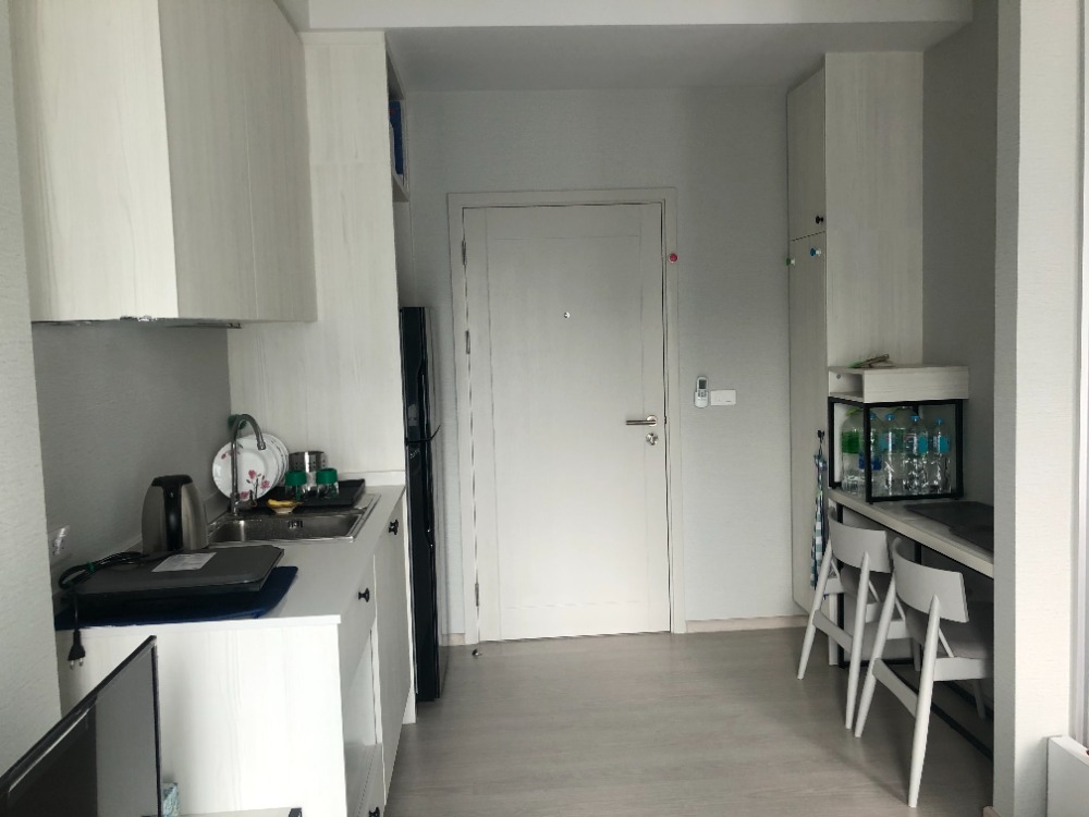 For SaleCondoBang Sue, Wong Sawang, Tao Pun : Urgent sale, waterfront condo, Chapter One Shine, Bang Pho, 29.5 sq m, 1 bedroom, 1 bathroom, fully furnished, ready to move in.