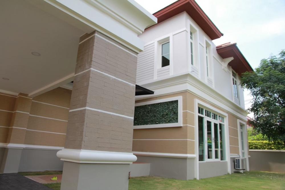 For RentHouseSamut Prakan,Samrong : For Rent Windmill Park Bangna 
First occupation for a fully renovated house directly from the owner.
 For sale or rent at Summit Windmill Golf Club.