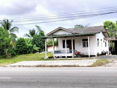 For SaleHousePhatthalung : Single house for sale, 171 sq m, next to Chaiyaburi Road, next to a canal, near Phatthalung city.