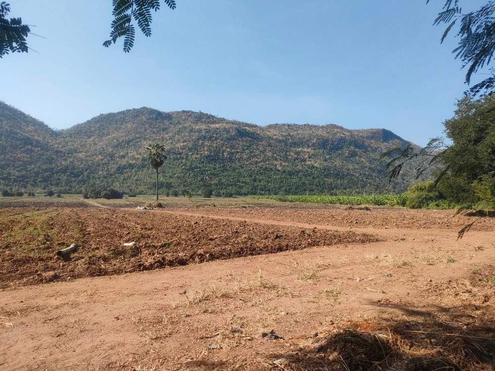 For SaleLandKanchanaburi : L080906 Vacant land next to the Kwai Yai River, 90 rai.