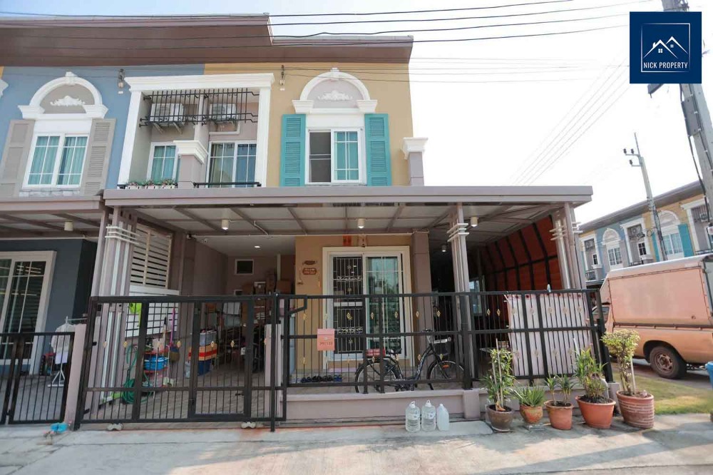 For SaleTownhouseBang kae, Phetkasem : Golden Town 2 : Golden Town 2 Bang Khae - corner townhome, lots of space, modern, fully decorated, special price, ready to move in.