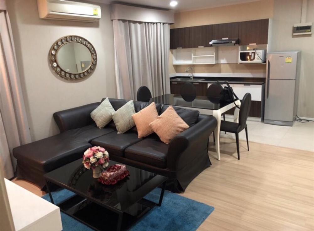 For RentCondoWitthayu, Chidlom, Langsuan, Ploenchit : Condo for rent in Ploenchit area, ChidlomCondo Renova, 2 bedrooms, 2 bathrooms, city view, near BTS Ploenchit station, convenient travel,