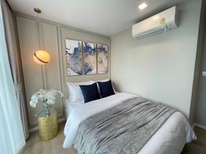 For SaleCondoRatchadapisek, Huaikwang, Suttisan : 🏢Bring your bags and move in. Reserve only 999 Condo Ivory Ratchada-Ladprao. The room is fully decorated and ready to move in. Got everything in the room