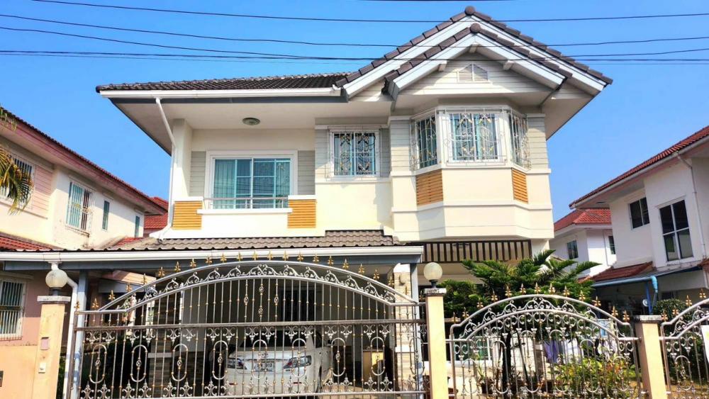 For SaleHouseChiang Rai : 2-storey detached house for sale and can travel easily, near Big C, Ban Du, takes only 5 minutes, Sinthanee Village 7, Ban Du!!