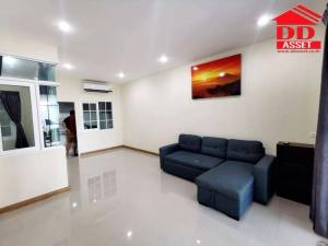 For RentTownhouseLadkrabang, Suwannaphum Airport : 2-story townhome for rent, Golden Town 3 Bangna-Suanluang (Golden Town 3 Bangna-Suanluang), near Mega Bangna, code T8042.