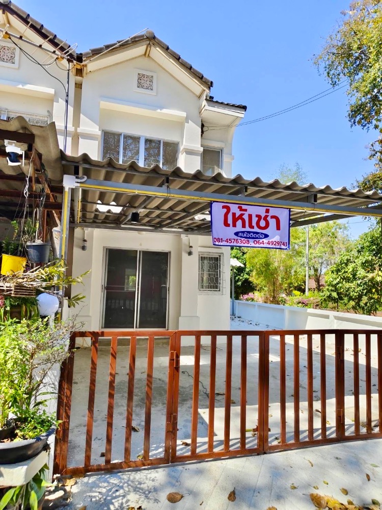 For RentTownhouseChiang Mai : For rent / sale Townhouse 29 sq m. near Chiang Mai city. Near Nakornping Hospital Don Kaew Mae Rim