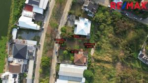 For SaleLandPattanakan, Srinakarin : Land for sale, beautiful plot, beginning of the Muang Thong Village project, 2/2 Soi Phatthanakan 61 »» near Triam Udom Suksa Pattanakarn School.