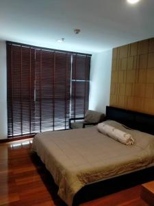 For SaleCondoNana, North Nana,Sukhumvit13, Soi Nana : Sukhumvit City Resort near BTS Nana, fully furnished, 66 square meters.