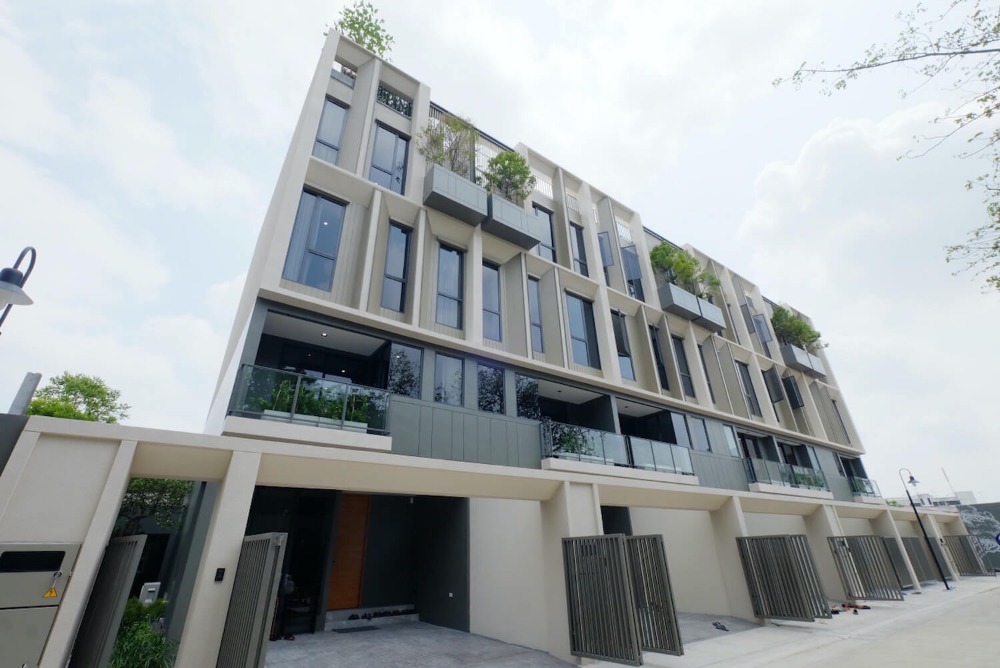 For SaleTownhouseLadprao101, Happy Land, The Mall Bang Kapi : LL288 4-story townhome for sale, Theo Lat Phrao 93 project #in the heart of Lat Phrao #near MRT Mahadthai