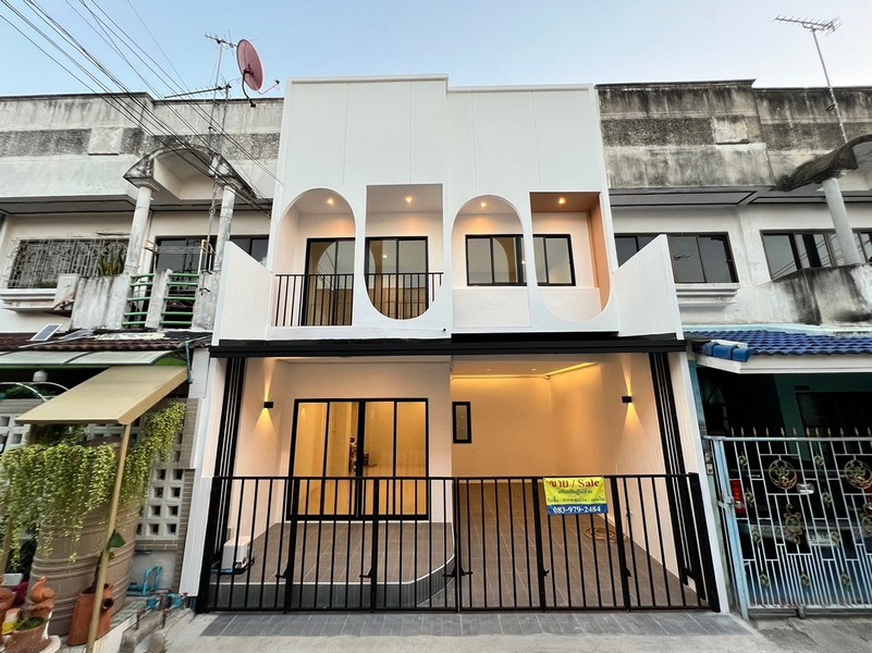 For SaleTownhouseBang kae, Phetkasem : Townhouse ready to move in, Modern & Cozy #Phetkasem112, house width 6 meters, complete functions, renovated, newly decorated.