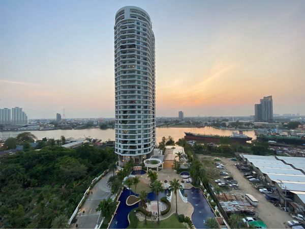 For RentCondoRama3 (Riverside),Satupadit : 🔥🔥✨SUPER RARE!!🏦LARGE LUXURY luxurious, the biggest room👑very beautifully decorated👑✨Chao Phraya River view🌊super beautiful🌊!!!!✨fully furnished!!!!✨ 🎯For rent🎯Supalai Casa Riva ✅3Bed5✅ 216 sqm. 12th floor(#BTS #CBD📌)🔥✨LINE:miragecondo ✅Fully Furnished