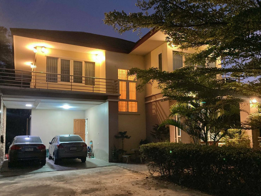 For SaleHouseKanchanaburi : For inquiries, call: 080-636-2755. The owner is selling it himself. 2-storey detached house for sale with furniture and 2-2-62 rai of land, free! Reception house with raised floor 4×6 meters (can be used as a shop) Tha Mai Subdistrict, Tha Maka District, 