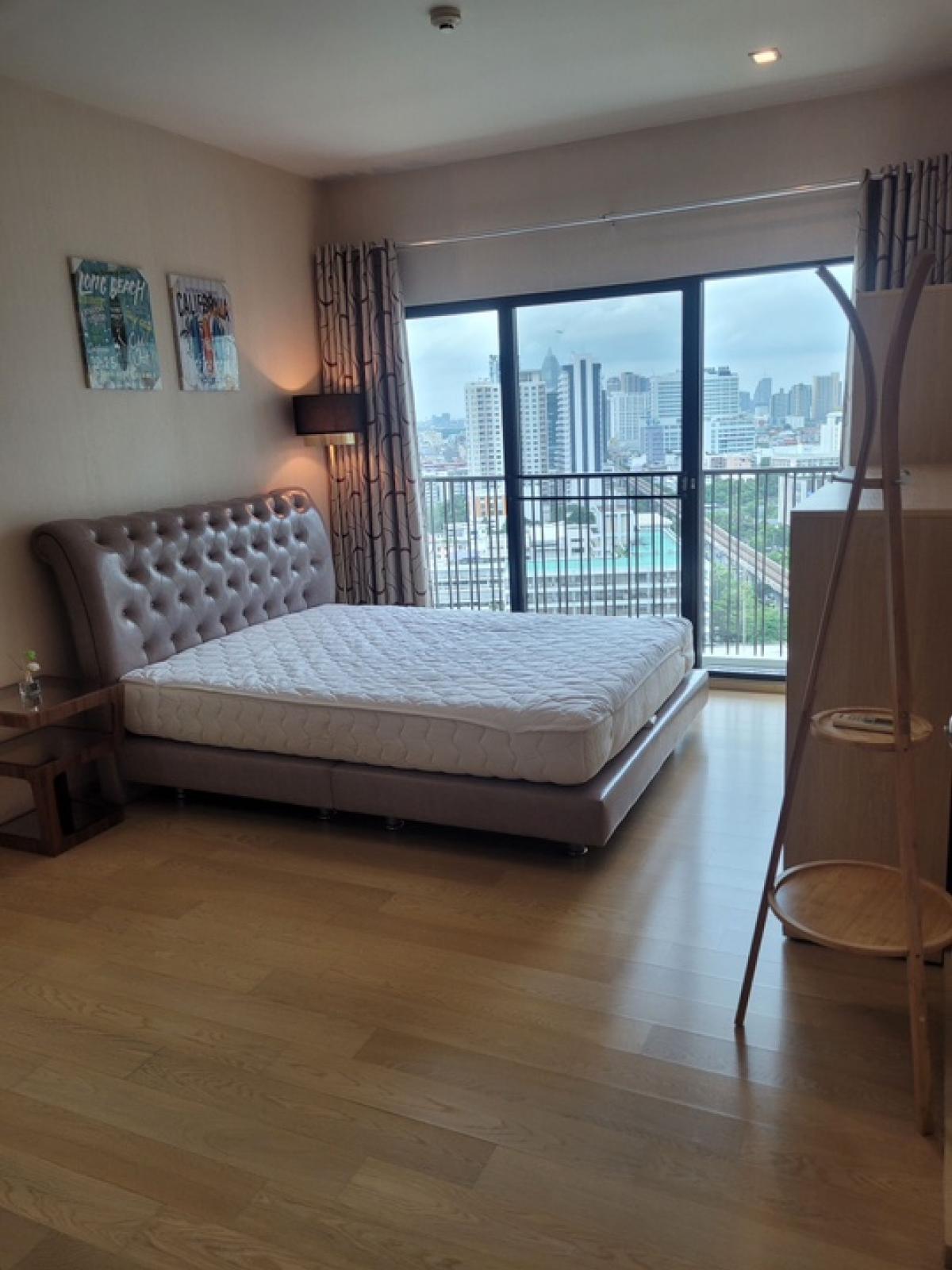 For RentCondoAri,Anusaowaree : For urgent rent, Noble Reform (Noble Reform), property code #KK1929. If interested, contact @condo19 (with @ as well). Want to ask for details and see more pictures. Please contact and inquire.