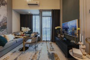 For SaleCondoRama9, Petchburi, RCA : 🔺 𝗟𝗔𝗡𝗗𝗠𝗔𝗥𝗞 @ 𝗠𝗥𝗧𝗔 𝗦𝗧𝗔𝗧𝗜𝗢𝗡 Condo Rama 9, 2-story room, ceiling height 4.4 m., near the BTS.