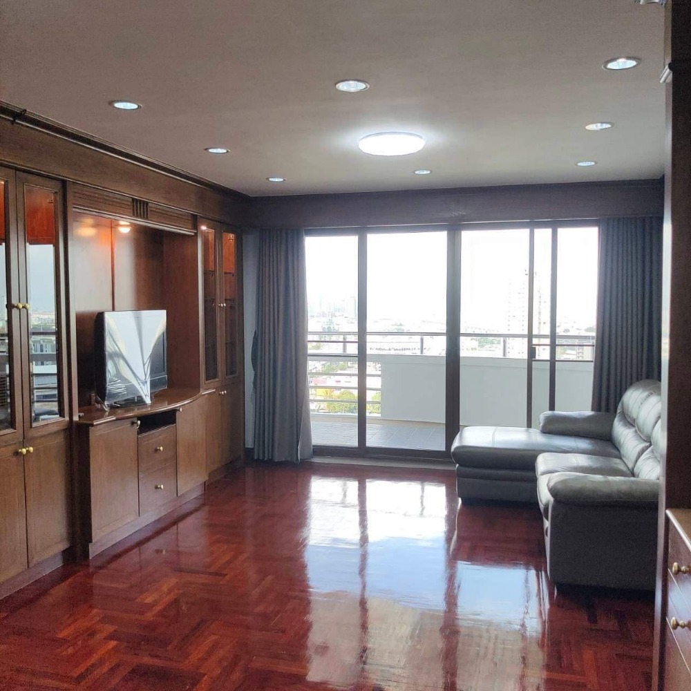 For RentCondoPattanakan, Srinakarin : FRV108  Flora Ville, 17th floor, Building A, city view, 150 sq m., 3 bedrooms, 3 bathrooms, 33,000 baht. 064-878-5283