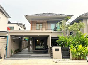 For SaleHouseBangna, Bearing, Lasalle : Nice House 4 Bed 🏡🌳(For Sales) Areeya Como Botanica Bangna