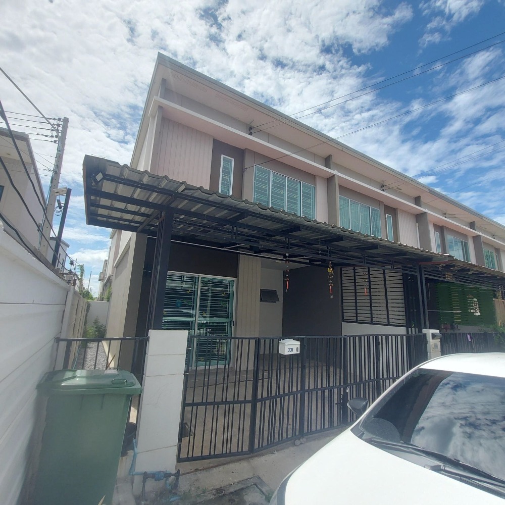 For SaleTownhousePathum Thani,Rangsit, Thammasat : House for sale, Pruksa Ville 100, Phahonyothin, Khlong Luang (Townhouse that meets every living need. at an affordable price)