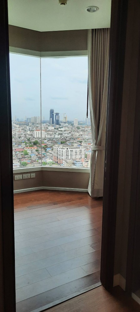 For SaleCondoSathorn, Narathiwat : ♦ Unfurnished ♦ 10+ Floor 77.83 sq.m. | 2 Beds City view | Condo near Shrewsbury International School 2 mins, Asiatique 3 mins, BTS Saphan Taksin 7 mins.