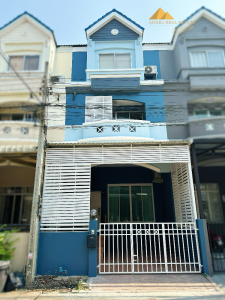 For SaleTownhouseKaset Nawamin,Ladplakao : Urgent sale, 3-story townhome, Soi Ramintra 8, Intersection 18, good location, close to the BTS and expressway!