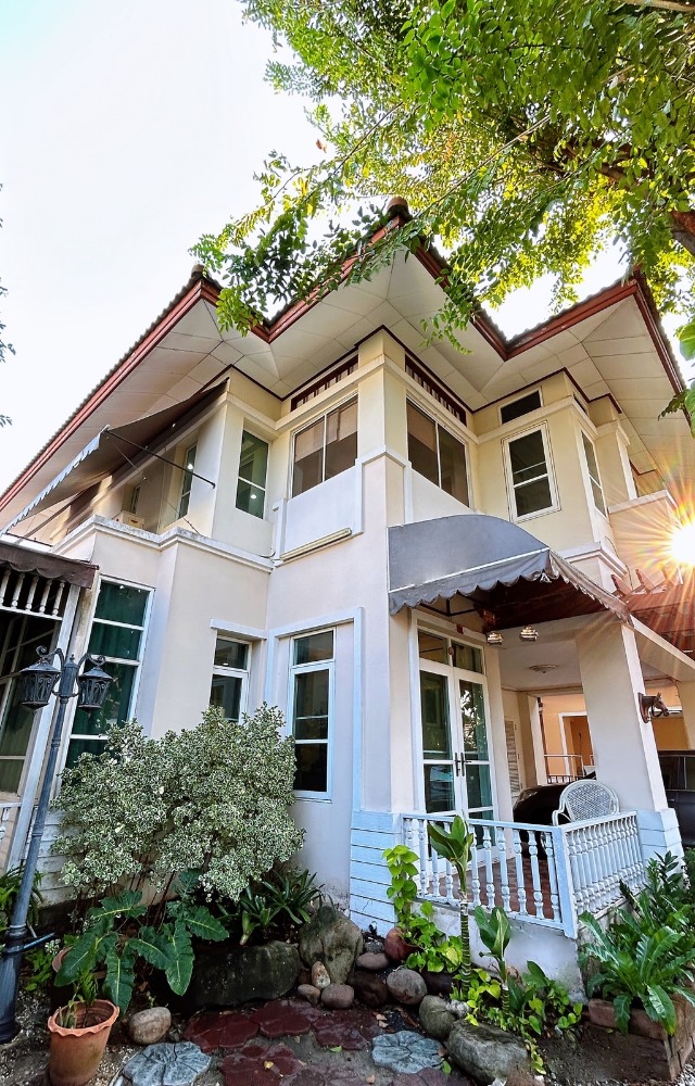 For RentHouseLadprao101, Happy Land, The Mall Bang Kapi : 2-story detached house for rent, very beautiful, Lat Phrao 101, ready to move in 0972161939