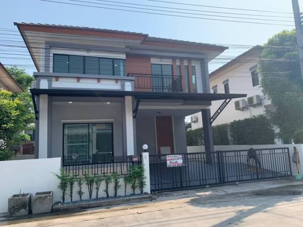 For SaleHouseLadkrabang, Suwannaphum Airport : 2-story detached house, 53.4 sq m, RK Home Park Village 2, Phatthana Chonburi Road 3. The house has 4 bedrooms, 3 bathrooms.