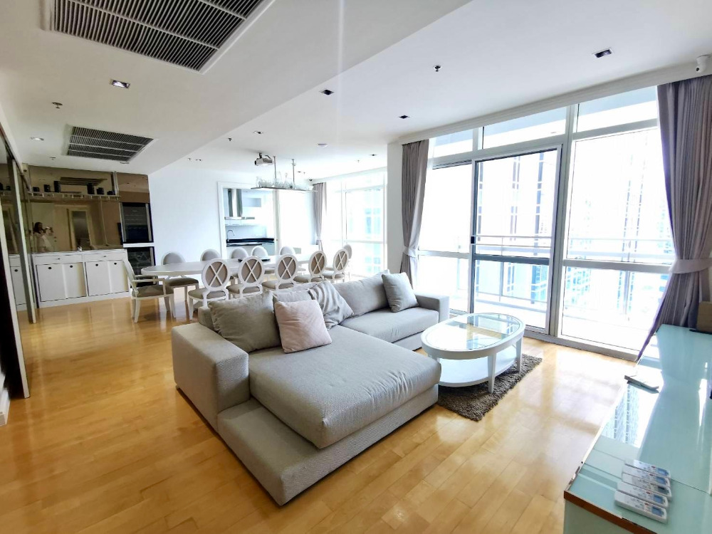 ขายคอนโดวิทยุ ชิดลม หลังสวน : Athenee Residence: 4bed 4bath 209sqm. 58,500,000 Am: 0656199198