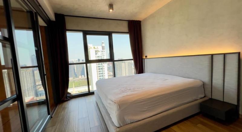 For RentCondoSukhumvit, Asoke, Thonglor : For Rent The Lofts Asoke 2 Bedroom 2 Bathroom 120 sqm