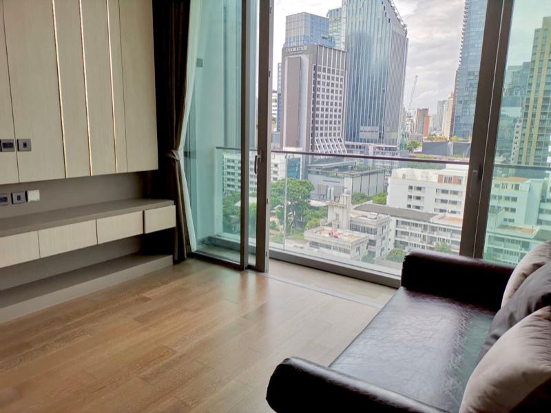 For SaleCondoSukhumvit, Asoke, Thonglor : Condo For Sale Kraam Sukhumvit 26 1 Bedroom 1 Bathroom 64 sqm