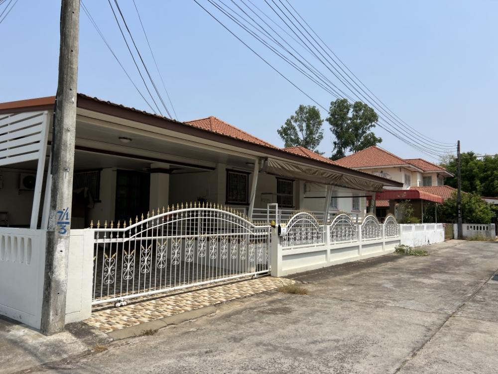 For SaleHouseBuri Ram : Single house for sale, Baan Suan Klang Muang 2 project, in the heart of Buriram city.