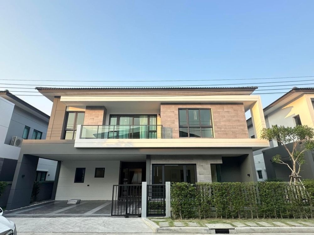 For SaleHouseBangna, Bearing, Lasalle : ♦ Modern Classic ♦ 2 storey Single house, 70 sq.w. | 4 beds, Fully furnished | Double Volume | Near Mega Bangna 1 km., next to IKEA Bangna.