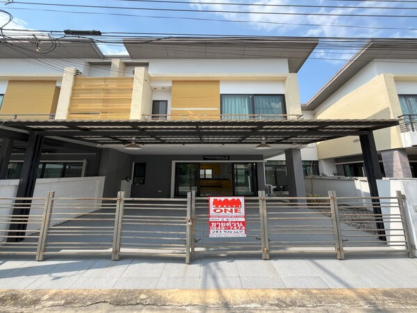 For SaleTownhouseRama5, Ratchapruek, Bangkruai : For sale: 2-storey townhouse, Veridian Ratchapruek project, 50 meters from the main road into the alley to the project.