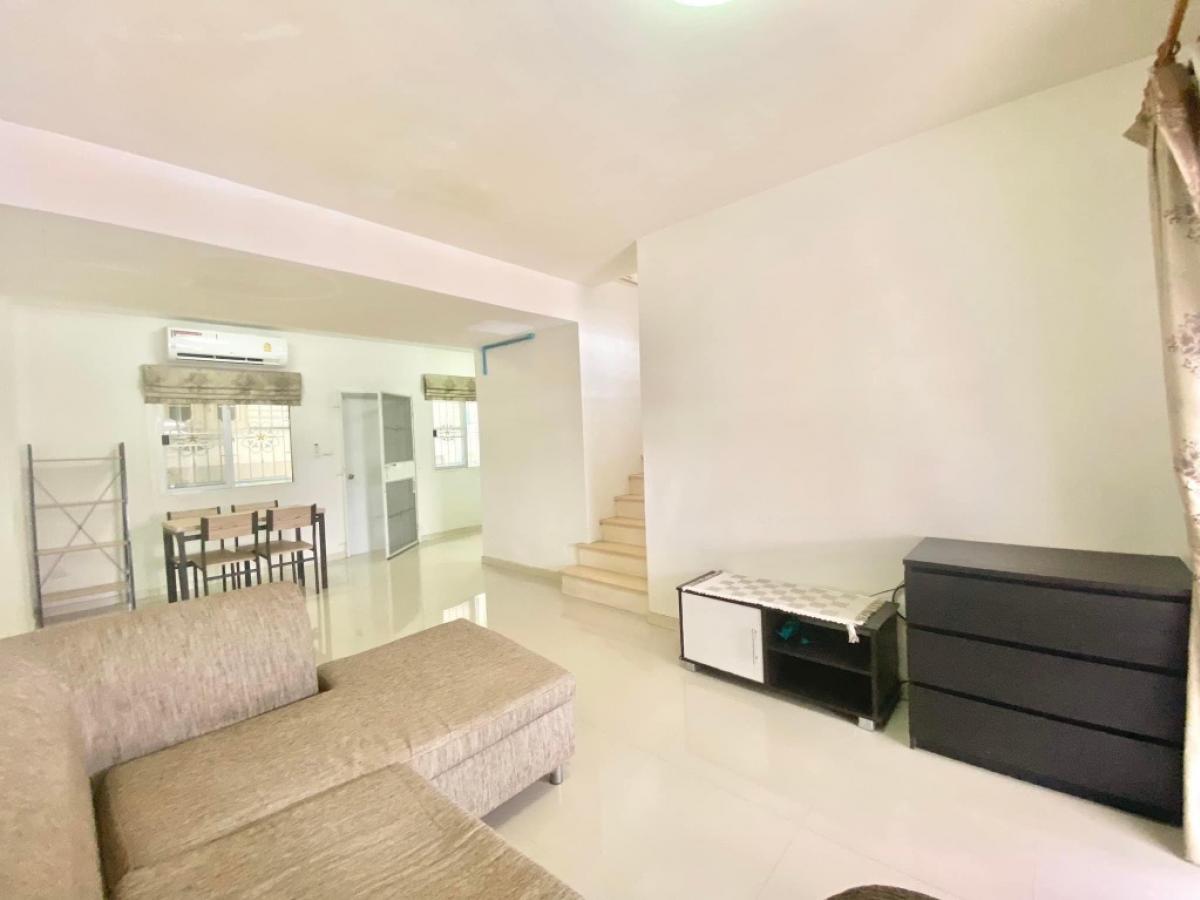 For SaleTownhouseVipawadee, Don Mueang, Lak Si : 2-story townhome, very good location, Don Mueang-Lak Si. There are many ways to enter and exit.