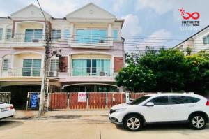 For SaleHouseKasetsart, Ratchayothin : 3-story townhome for sale, Suetrong Grand Home, Soi Phahonyothin 32, Soi Senanikom 1, Soi 11, Phahonyothin Road.