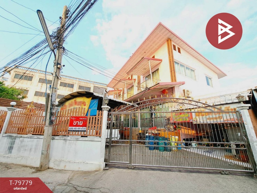 For SaleTownhouseNakhon Sawan : Townhouse for sale, 2 floors, 3 units, area 68 square meters, Phayuha Khiri, Nakhon Sawan.