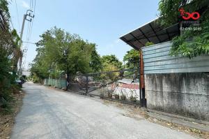 For SaleLandMin Buri, Romklao : Land for sale 305 square wah, Soi Ramkhamhaeng 127/1, Ramkhamhaeng Road.